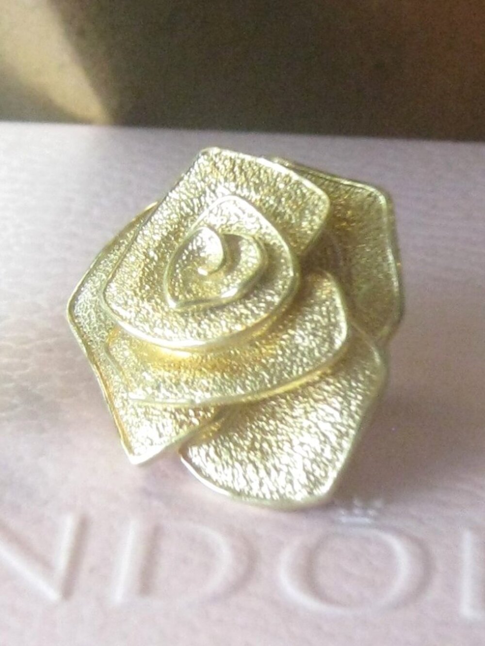 Genuine Pandora XL Golden Rose - Add some Class and Brightness to your Bracelet!